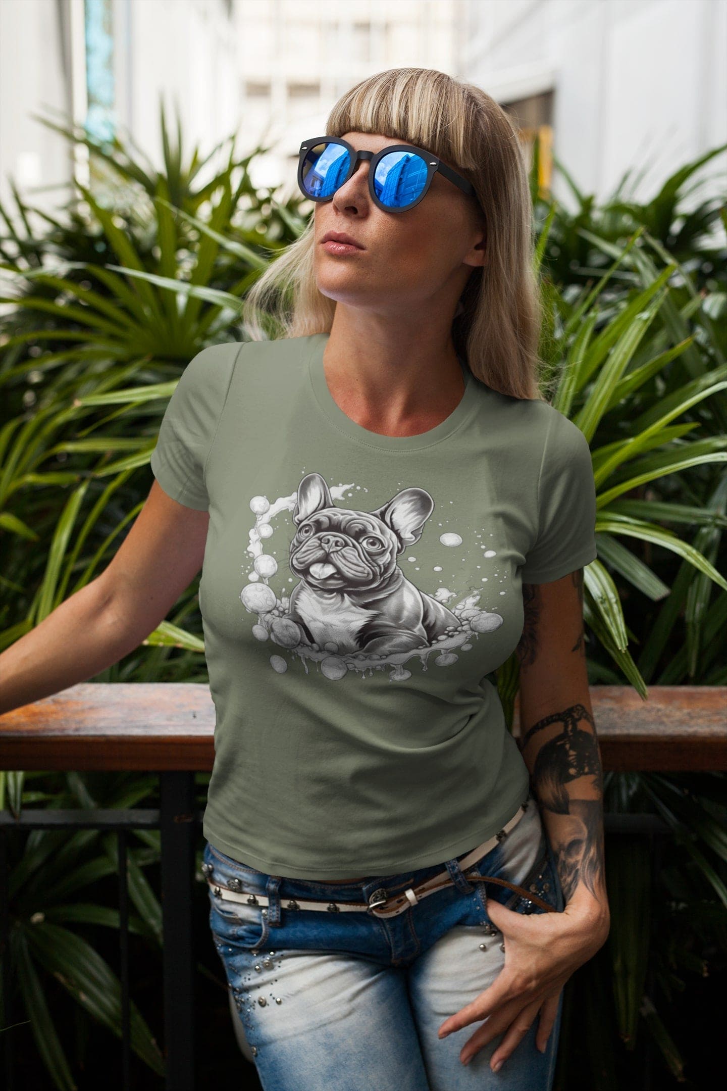 Bubbles French Bulldog - Unisex T-Shirt